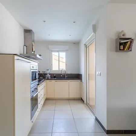 Villa Familiale Pres De Nimes Clim Et Baby-Foot Вилла *
